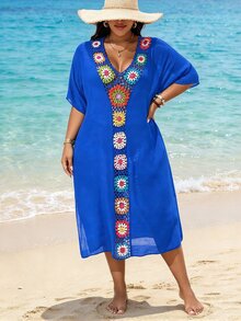 SHEIN Swim Curve 大尺碼夏季海灘度假主題派對休閒鉤編鬆身長罩衫，藍白波西米亞風性感星空希臘女神風 - 藍色 - 查看 1