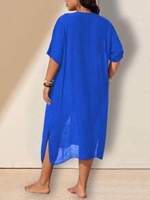 SHEIN Swim Curve 大尺碼夏季海灘度假主題派對休閒鉤編鬆身長罩衫，藍白波西米亞風性感星空希臘女神風 - 藍色 - 查看 2