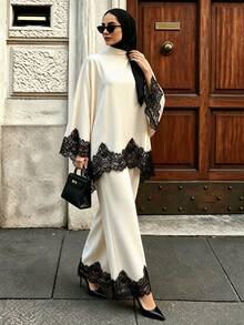 Juhart Plus Size French Lace Patchwork Top And Loose Pants 2 Pieces Set - Apricot - View 3