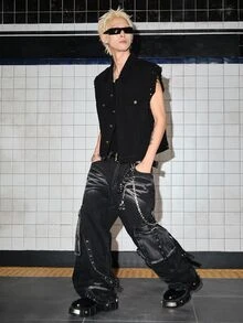 ROMWE MEN 男士骷髏圖案鉚釘設計背心外套 - 黑色 - 查看 7