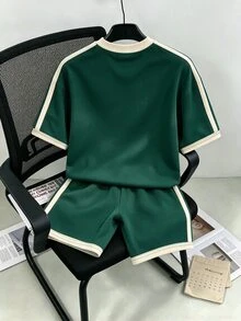 2件組 青少年男孩酷炫翅膀設計對比條紋時尚印花圓領短袖T恤與運動短褲套裝，適合度假派對 - 彩色 - 查看 2
