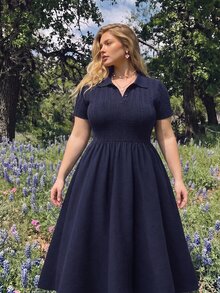 SHEIN MOD فستان نسائي بمقاس كبير باللون الأزرق الداكن بتصميم محبوك بالكابلات مع زخرفة أزرار وياقة دائرية، مناسب للخريف والشتاء - أزرق بحري - مشاهدة 8