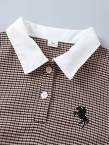 女童千鳥格 POLO 長袖洋裝，對比白色領口、拼接袖口、荷葉邊魚尾下擺，學院風刺繡貼布，春秋休閒大童女裝 - 彩色 - 查看 3