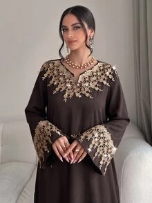 Mulvari 女款春秋寬鬆優雅時尚端莊深咖啡色V領金色蕾絲亮片刺繡喇叭袖長袖派對洋裝 - 咖啡棕 - 查看 1