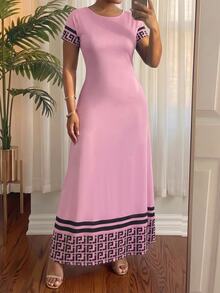 SHEIN Lady Plus Size Women's Geometric Print Round Neck Short Sleeve Casual Elegant Dress Brunch Party Pink Summer - Pink - View 4