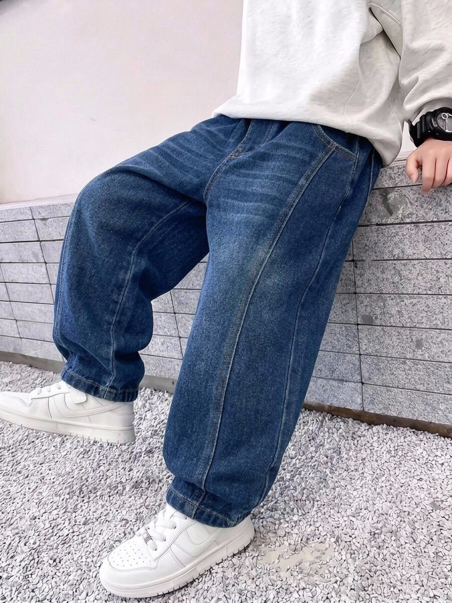 SHEIN 小男孩寬鬆牛仔長褲 嬰兒藍 棉質 百搭 時尚牛仔風 春季 秋冬/冬季 日常/休閒/上學/假期 - 深色水洗藍 - 查看 1