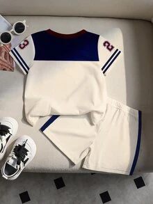 SHEIN 男嬰米色夏季運動風圖案男孩海灘度假畢業假期數字23加州字母印花T恤短褲套裝 - 彩色 - 查看 2