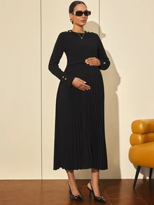 MaterniWear فستان أمومة للرضاعة وظيفي مطوي بطراز عتيق - الأسود - مشاهدة 4