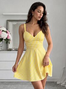 SHEIN Raffinéa Women's V-Neck Knit Ruched Waist A-Line Sexy Tropical Elegant Spaghetti Strap Short Dress Going Out Night Out Vacation White And Yellow Summer - Pale Yellow - View 2