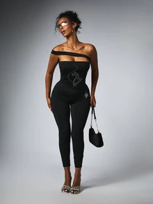 BABYPHAT Christmas Rhinestone Logo Cropped Leggings High Rise Skin Tight Stretch Pants With Script Crystal Embellishment On Upper Thigh - Black - View 2