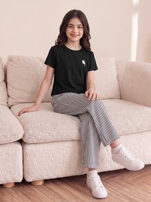 SHEIN 青少年女孩 2件組休閒圓領短袖馬匹圖案T恤與黑白直條紋針織寬腿長褲 Y2K風格套裝 - 黑色 - 查看 2