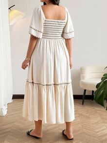 Vionelle Vestido de verano talla grande con cuello cuadrado, estilo boho gótico sexy cottage core, para playa, vacaciones y té de la tarde, blanco con bordado en contraste y bajo con volantes - Albaricoque - Ver 2