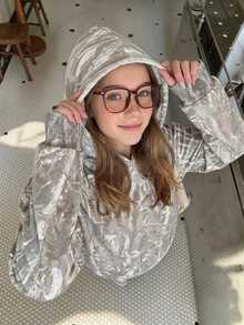 SHEIN Tween Girls Camouflage Fleece-Lined Sweatshirt, Autumn/Winter Outfit, Knit, Loose, Streetwear Athletic Casual, Long Sleeve, Tie Dye White School - Multicolor - View 4