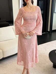 Seusyu 法式方领蕾丝水钻装饰修身长袖优雅中长连衣裙（女款） - 粉色 - 查看 4