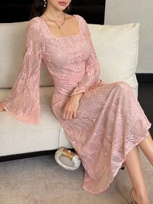 Seusyu 法式方领蕾丝水钻装饰修身长袖优雅中长连衣裙（女款） - 粉色 - 查看 2