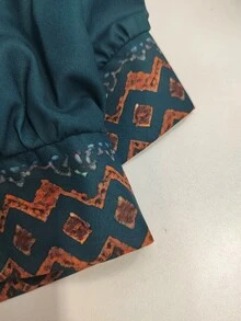 LanaWest CURVE 时尚休闲V领印花蓝色夏季加大码短袖上衣 - 藍色 - 查看 3