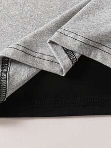 SHEIN 2件組男童休閒寬鬆拼色圓領T恤套裝，舒適時尚，適合日常、學校與運動穿著，黑白配色夏季款 - 黑色 - 查看 7
