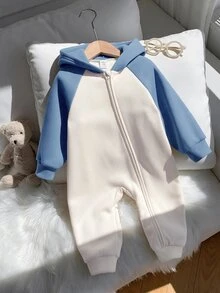 SHEIN Baby Boy Colorblock Knit Soft Hooded Raglan Long Sleeve Jumpsuit Fall/Winter Clothes Back To School Clothes - Multicolor - View 3