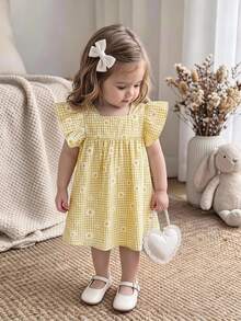 SHEIN Sweet And Lovely Daisy-Print Yellow-And-White Gingham Dress With Ruffled Flutter Sleeves And Princess-Style Hem For Baby Girls – New Arrival. - Yellow - View 2