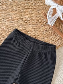 SHEIN 2件組新生兒秋冬針織棉套裝 0-12個月女嬰休閒愛心印花長袖上衣＋素色長褲套裝 - 彩色 - 查看 10