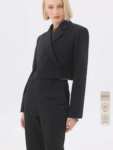 KÆRIA Hus Cropped Blazer - Wool Blend Tailoring - Black -Fully Lined, Tailored, Office, Minimalist - Black - View 11