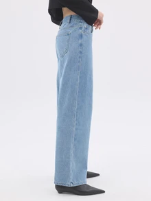 KÆRIA Hus Cropped High-Rise Wide-Leg Jeans - Cotton Denim - 90's Blue Wash - Vintage, Wide-Leg Denim, Minimal - Light Wash - View 4