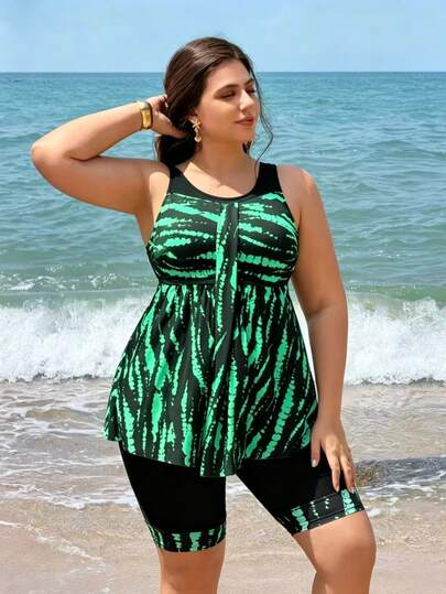 SHEIN Swim 2026新款女款大尺碼兩件式坦基尼套裝，背心上衣與半身裙，保守半裙設計，純黑色搭配數位印花，海灘派對度假泳裝