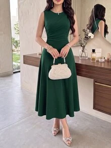 Modelyn 女款純色圓領百褶設計無袖優雅洋裝，深綠色，適合夏季聖誕新年晚宴派對雞尾酒會 - 墨綠色 - 查看 5