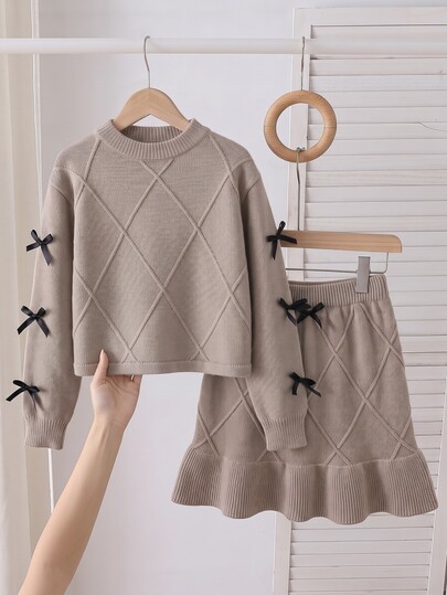 Tween Girl Handmade Bow Sweater Set, Grey Special Embroidery Round Neck Pullover With Pleated Skirt, Knitted Sweater Set, Soft And Comfortable, Suitable For Daily Wear, Outings, Travel, Vacation, Daycare, And Play