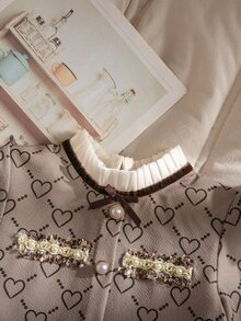 SHEIN فستان كاجوال للبنات الصغيرات بتصميم قلب محبوك وطبعة أطفال مع طيات وياقة صغيرة واقفة وحافة مكشكشة - كاكي - مشاهدة 7