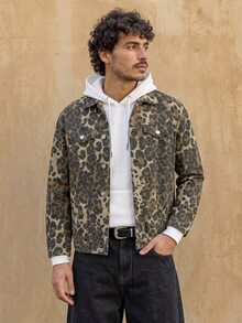QuarKem Men's Loose Fit Leopard Print Flap Detail Denim Jacket Without Hoodie, Street Style - Multicolor - View 2