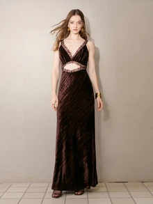 MOTF PREMIUM LAZY STYLE PLEATED VELVET & CONTRAST LACE SPAGHETTI STRAP DRESS - Dark Brown - View 4