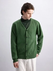 Claim Dot Men's Solid Color Button-Front Long Sleeve Casual Streetwear Cardigan, Fall/Winter College Off Campus Dark Green - Olive Green - View 3