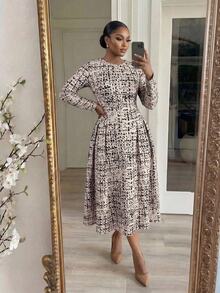 SHEIN Lady Plus Size Women's Textured Random Print Pattern Dress Suitable For Dating, Vacation, Party, Daily Outing, Gathering, Outdoor Activities - Multicolor - View 4