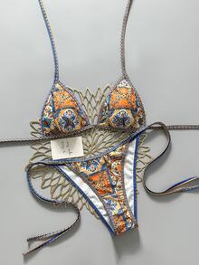 SHEIN Swim 2026春夏甜辣复古印花三角比基尼上衣，系带性感别致分体泳衣，适合小胸身材 - 彩色 - 查看 3