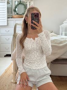 CovetEZ Women's Blended Off-White Vintage Leopard Print Pattern Half-Zip T-Shirt, Spring/Summer Style, Autumn Top, Suitable For Daily Commute Home, - Multicolor - View 1