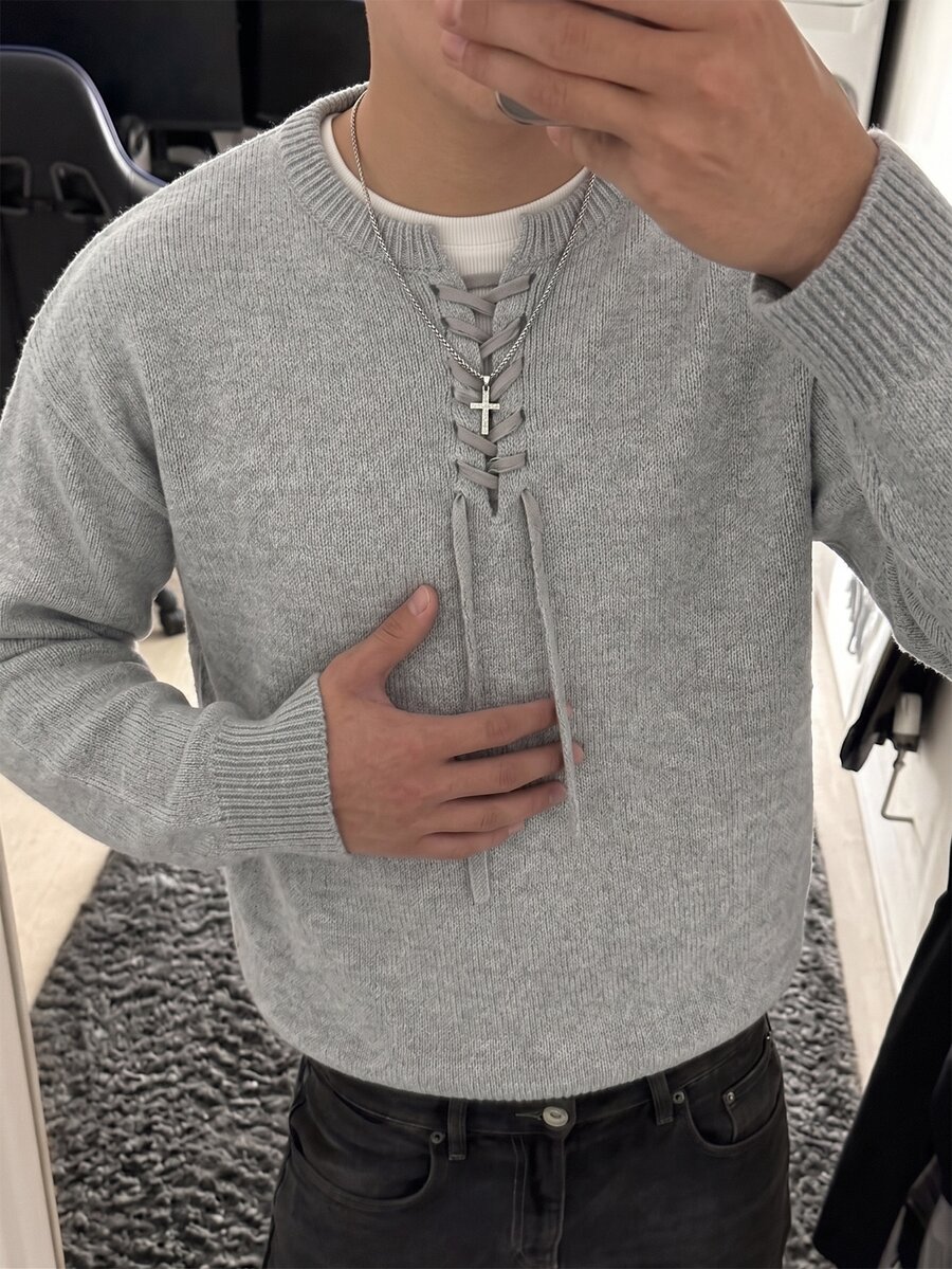 Manfinity CasualKnits 男士圓領慵懶長袖套頭毛衣,休閒針織秋冬服飾,灰色寬鬆時尚通勤穿搭,百搭綁帶設計套頭毛衣 - 灰色 - 查看 1