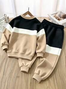 SHEIN 2pcs Young Boy Cool Colorblock Personalized Letter K Fashion Print Crew Neck Sweatshirt And Sweatpants Set, Holiday Parties Birthday Ring Bearer Fall - Multicolor - View 3