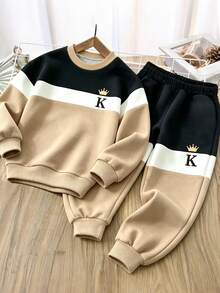SHEIN 2pcs Young Boy Cool Colorblock Personalized Letter K Fashion Print Crew Neck Sweatshirt And Sweatpants Set, Holiday Parties Birthday Ring Bearer Fall - Multicolor - View 5