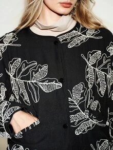 Aveloria Modichic 女款寬鬆直筒刺繡單排扣圓領現代黑白大葉紋冬裝外套，日常旅行外出穿搭 - 黑色 - 查看 8