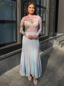 WOMEN'S ELEGANT VACATION STYLE COLORBLOCK RAINBOW OMBRE PLEATED SWEATER SKIRT - Purple - View 2