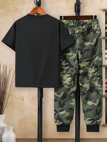 SHEIN Tween Boys' Camouflage Cargo Long Pants And Patch Pocket Top 2pcs/Set, School, Campus, College - Army Green - View 2