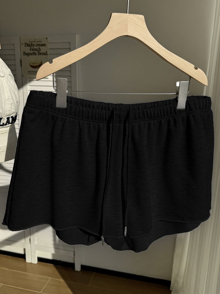 Comfortcana Plus Size Solid Color Elastic Waist Loose Casual Shorts, Versatile For Spring/Summer - Black - View 6