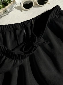 Comfortcana Plus Size Solid Color Elastic Waist Loose Casual Shorts, Versatile For Spring/Summer - Black - View 9