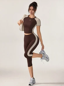 SHEIN Women's Striped Colorblock Short Sleeve Top And Fitted Capris Sports Set - Brown - View 7