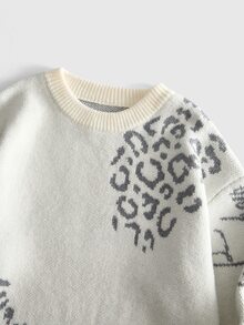 ROMWE MEN Men Leopard & Script Graphic Crew Neck Knit Sweater, Drop Shoulder Contrast Streetwear Pullover - White - View 4
