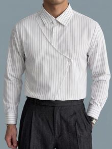 Manfinity CasualKnits Men's Minimalist Striped Button-Up Shirt With Asymmetrical Hem - White - View 1