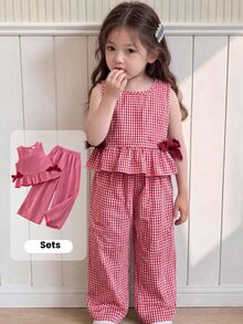 SHEIN Genkimix Kids 女童法式鄉村風紅白格紋圓領無袖背心，側邊3D蝴蝶結裝飾，搭配寬鬆直筒寬腿褲，夏季休閒套裝 - 紅白色 - 查看 2