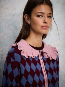 Nöista Diamond Pattern Knit Cardigan With Zip Front, Ruffled Collar And Contrast Patch Pockets. A Playful Feminine Piece With Charming Autumn Appeal. - Burgundy - View 2