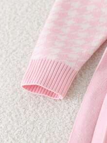 Váy len họa tiết răng sói hồng cho bé gái, phong cách preppy, tay dài, cổ tròn, trang trí kim loại, túi giả, cổ bèo - Hồng - Xem 5